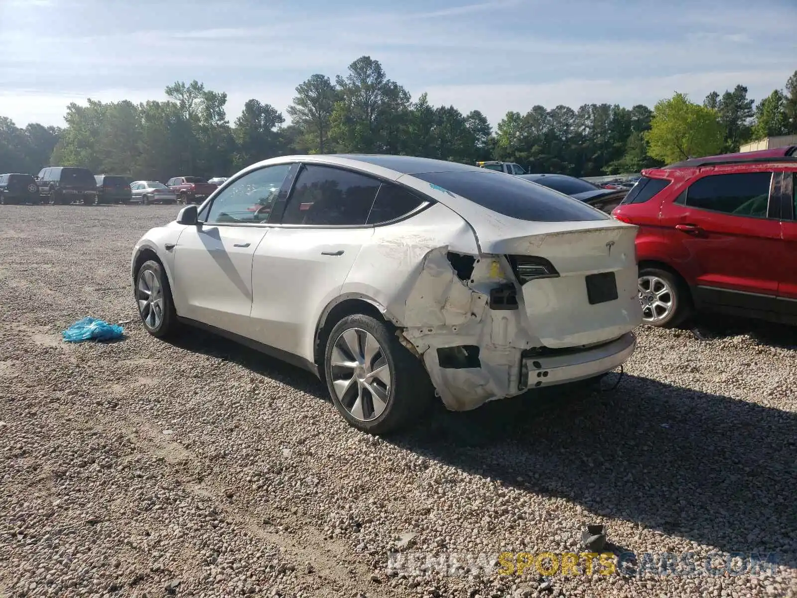 3 Photograph of a damaged car 5YJYGDEE2LF021190 TESLA MODEL Y 2020