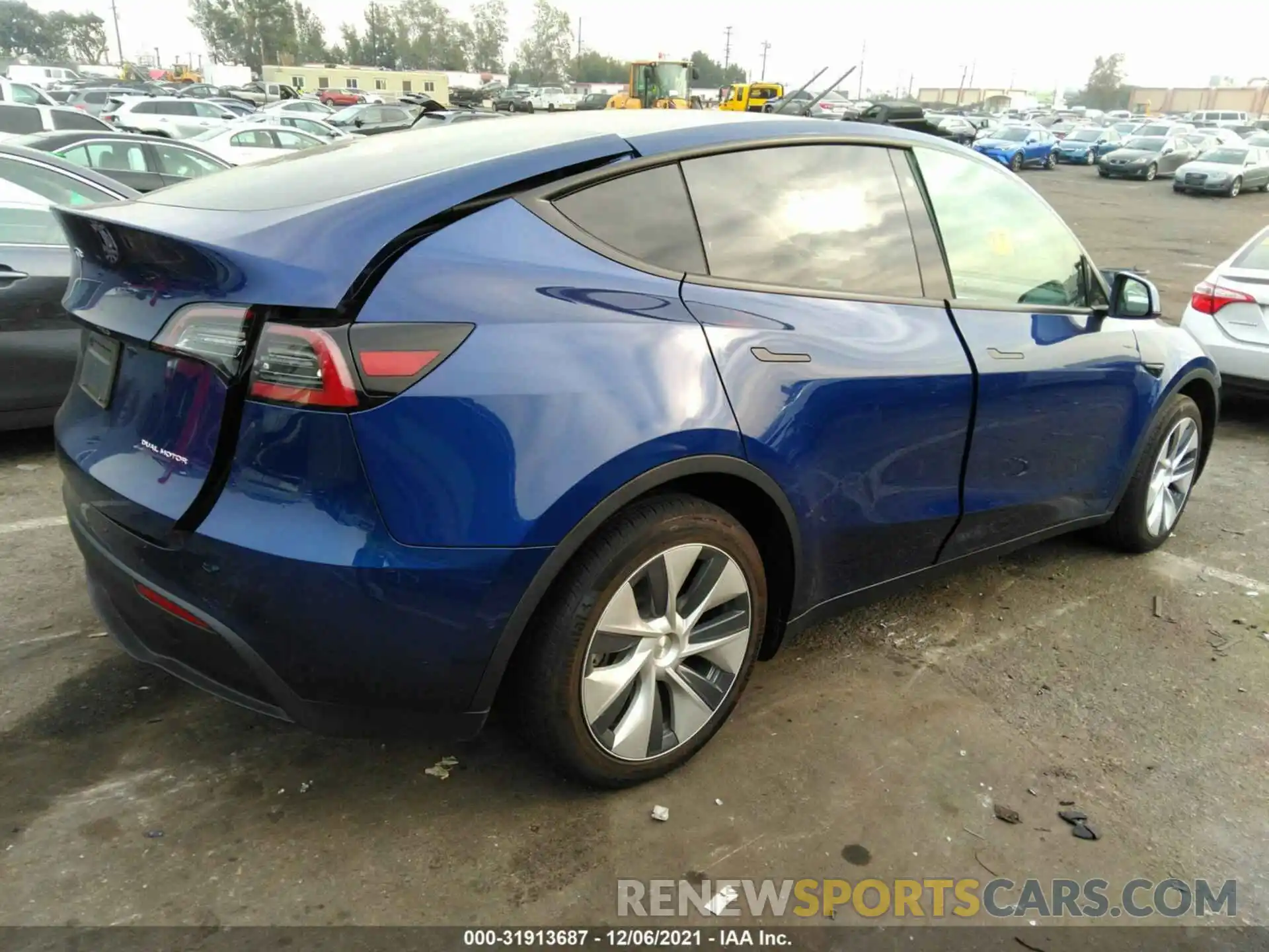 4 Photograph of a damaged car 5YJYGDEE2LF023750 TESLA MODEL Y 2020