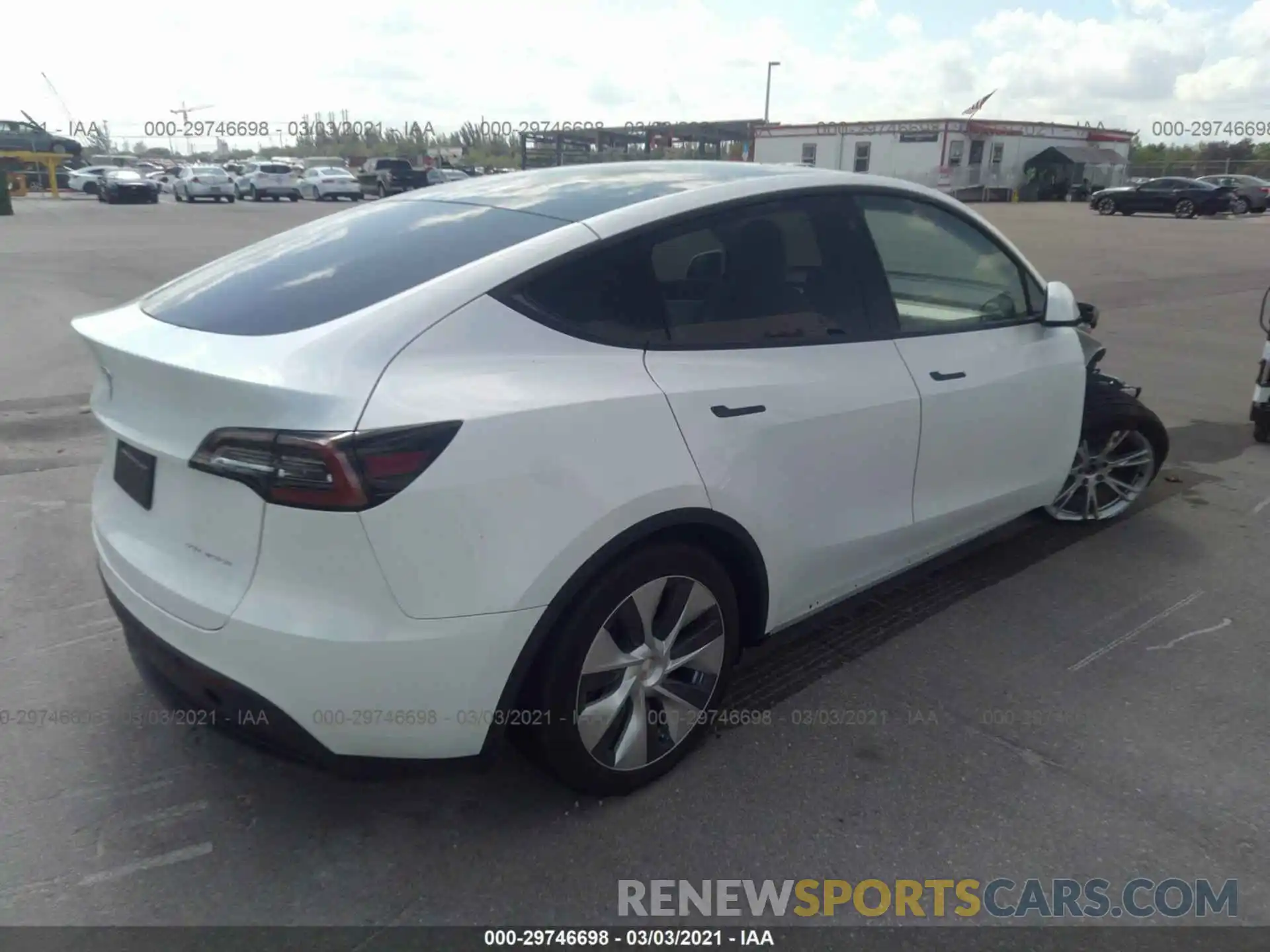 4 Photograph of a damaged car 5YJYGDEE2LF027393 TESLA MODEL Y 2020