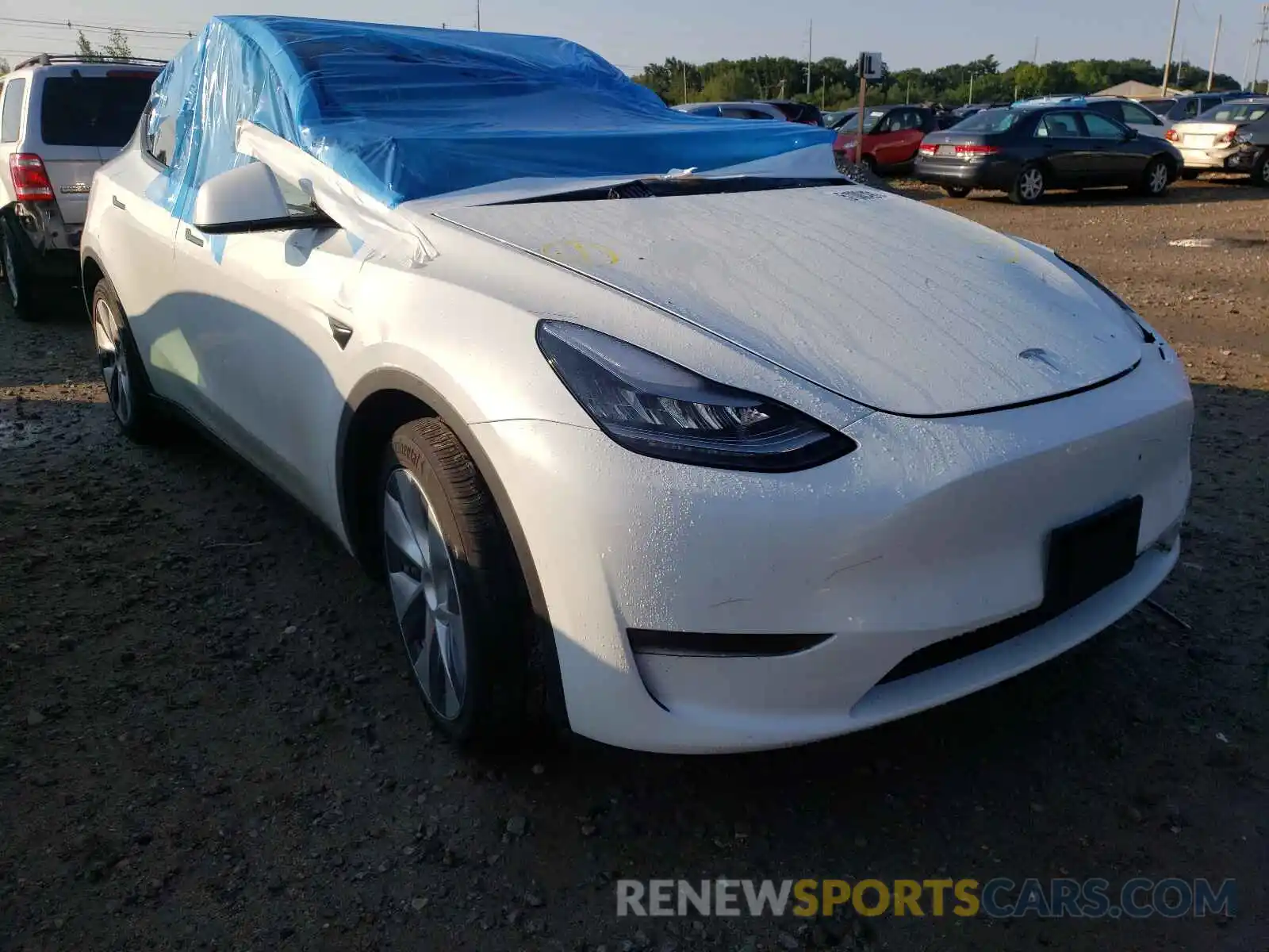 1 Photograph of a damaged car 5YJYGDEE2LF043691 TESLA MODEL Y 2020