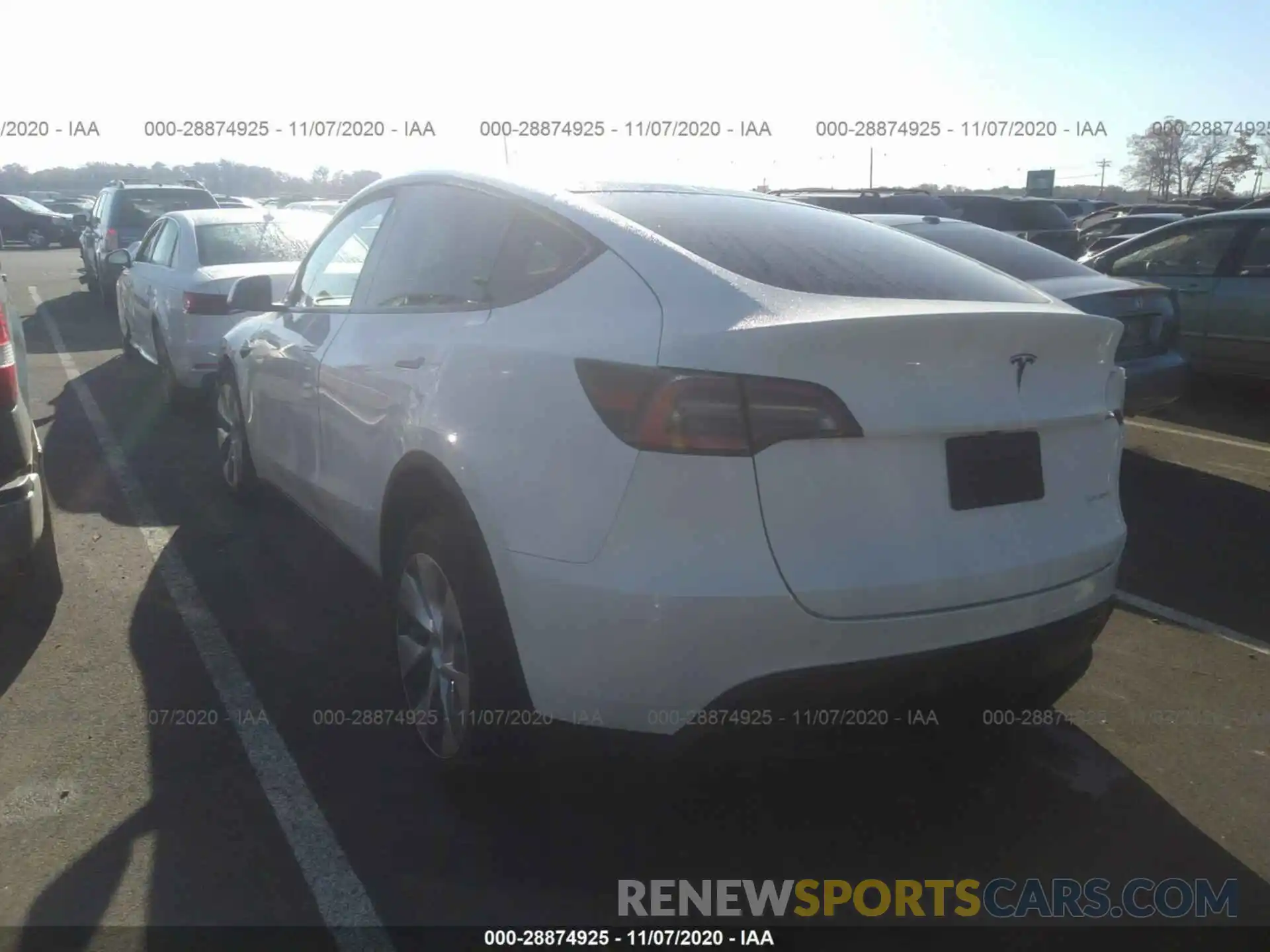 3 Photograph of a damaged car 5YJYGDEE2LF043836 TESLA MODEL Y 2020