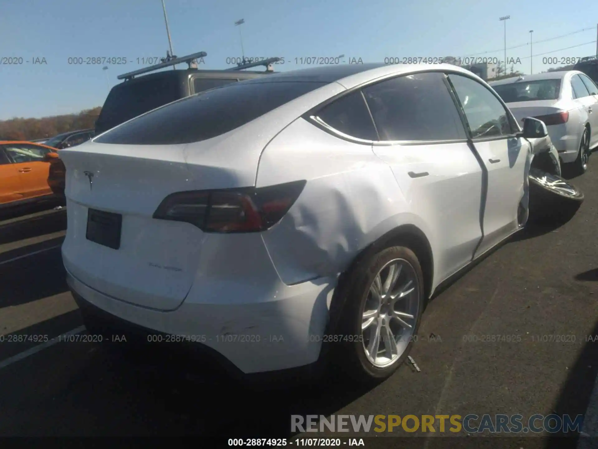 4 Photograph of a damaged car 5YJYGDEE2LF043836 TESLA MODEL Y 2020