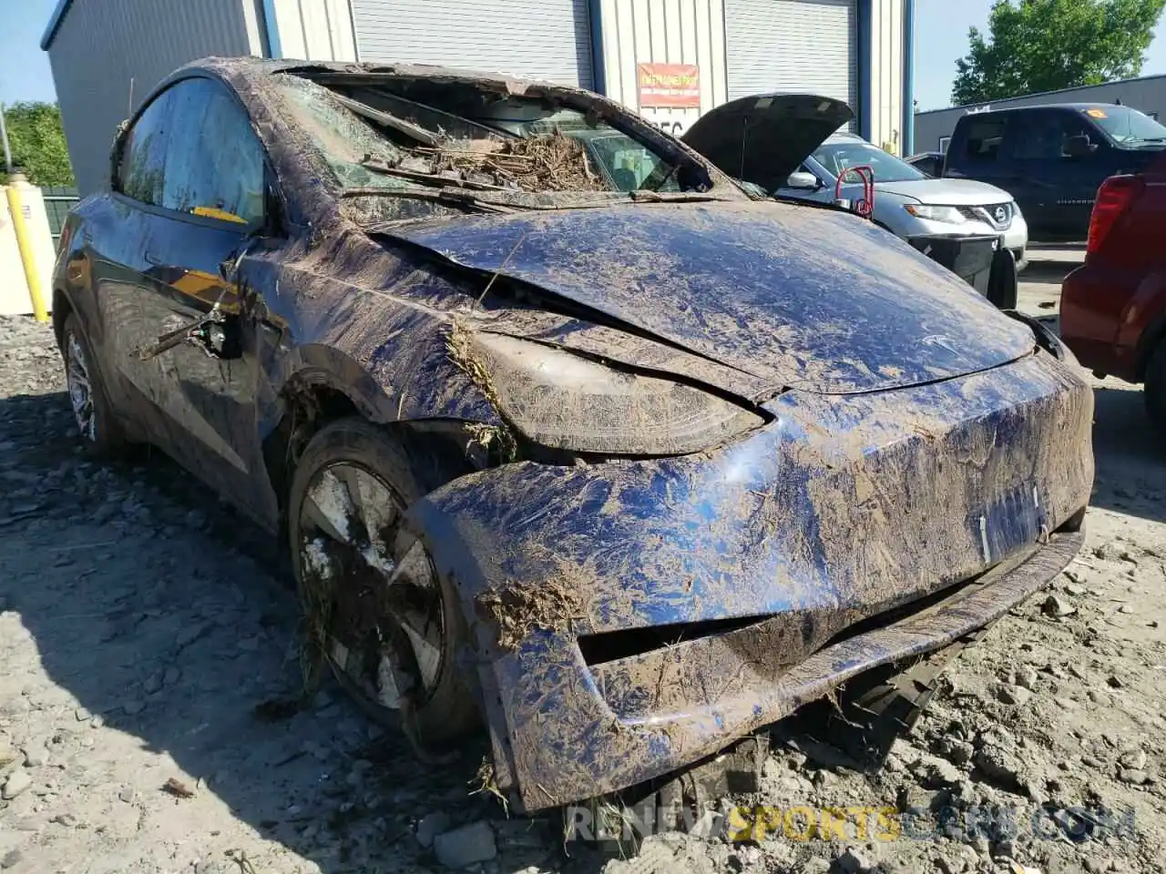 1 Photograph of a damaged car 5YJYGDEE2LF044002 TESLA MODEL Y 2020