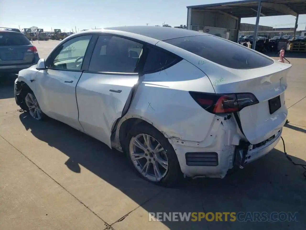 3 Photograph of a damaged car 5YJYGDEE2LF047174 TESLA MODEL Y 2020