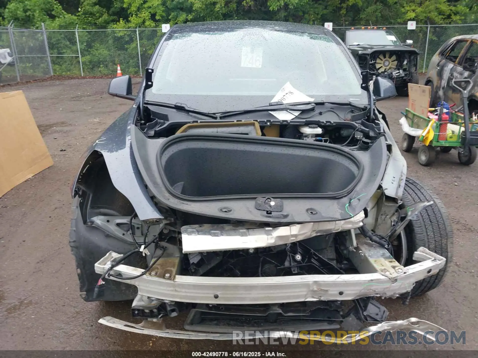 13 Photograph of a damaged car 5YJYGDEE2LF048017 TESLA MODEL Y 2020