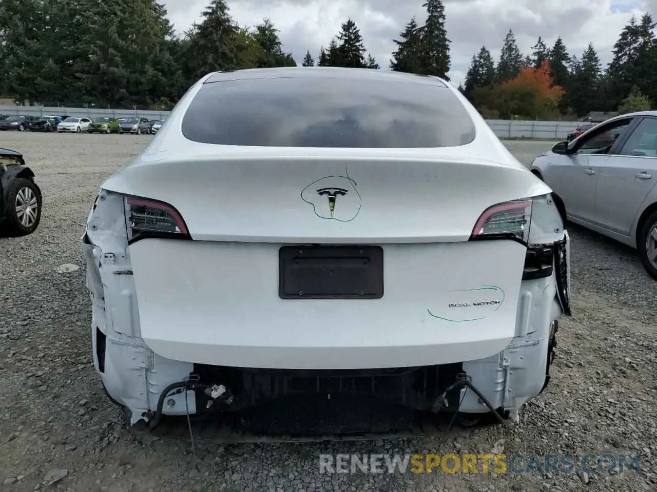 6 Photograph of a damaged car 5YJYGDEE2LF050558 TESLA MODEL Y 2020