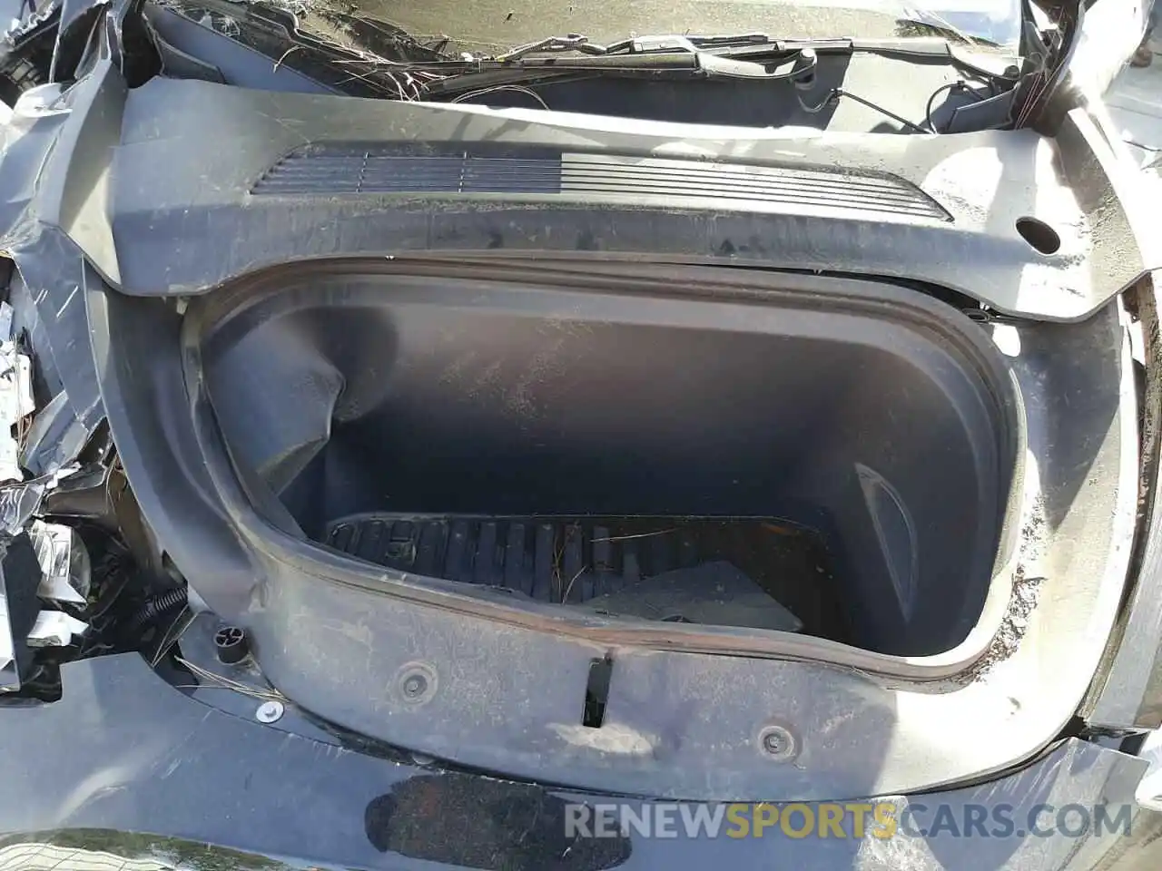 7 Photograph of a damaged car 5YJYGDEE2LF051306 TESLA MODEL Y 2020