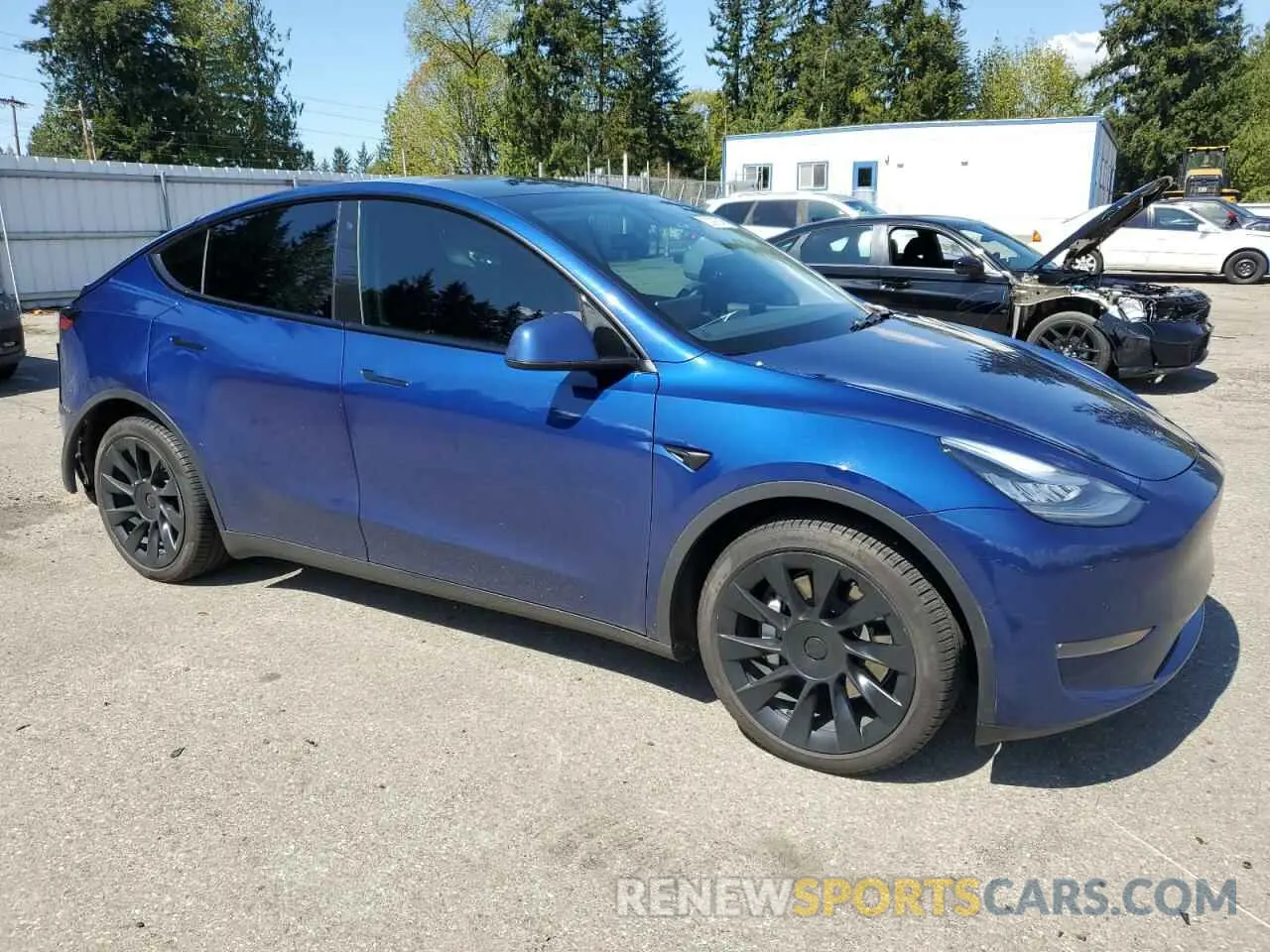 4 Photograph of a damaged car 5YJYGDEE3LF008304 TESLA MODEL Y 2020