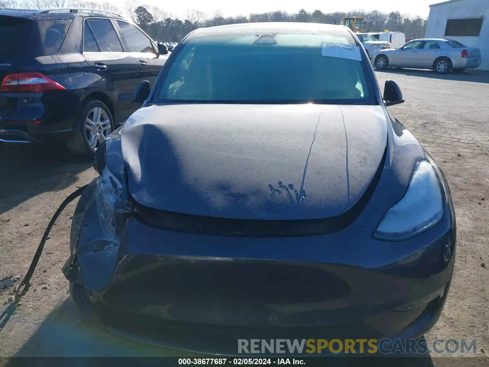 11 Photograph of a damaged car 5YJYGDEE3LF027094 TESLA MODEL Y 2020