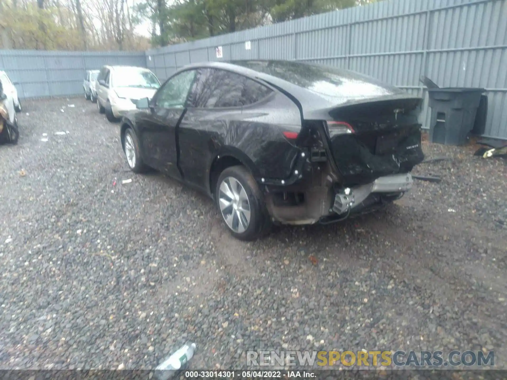 3 Photograph of a damaged car 5YJYGDEE3LF032327 TESLA MODEL Y 2020