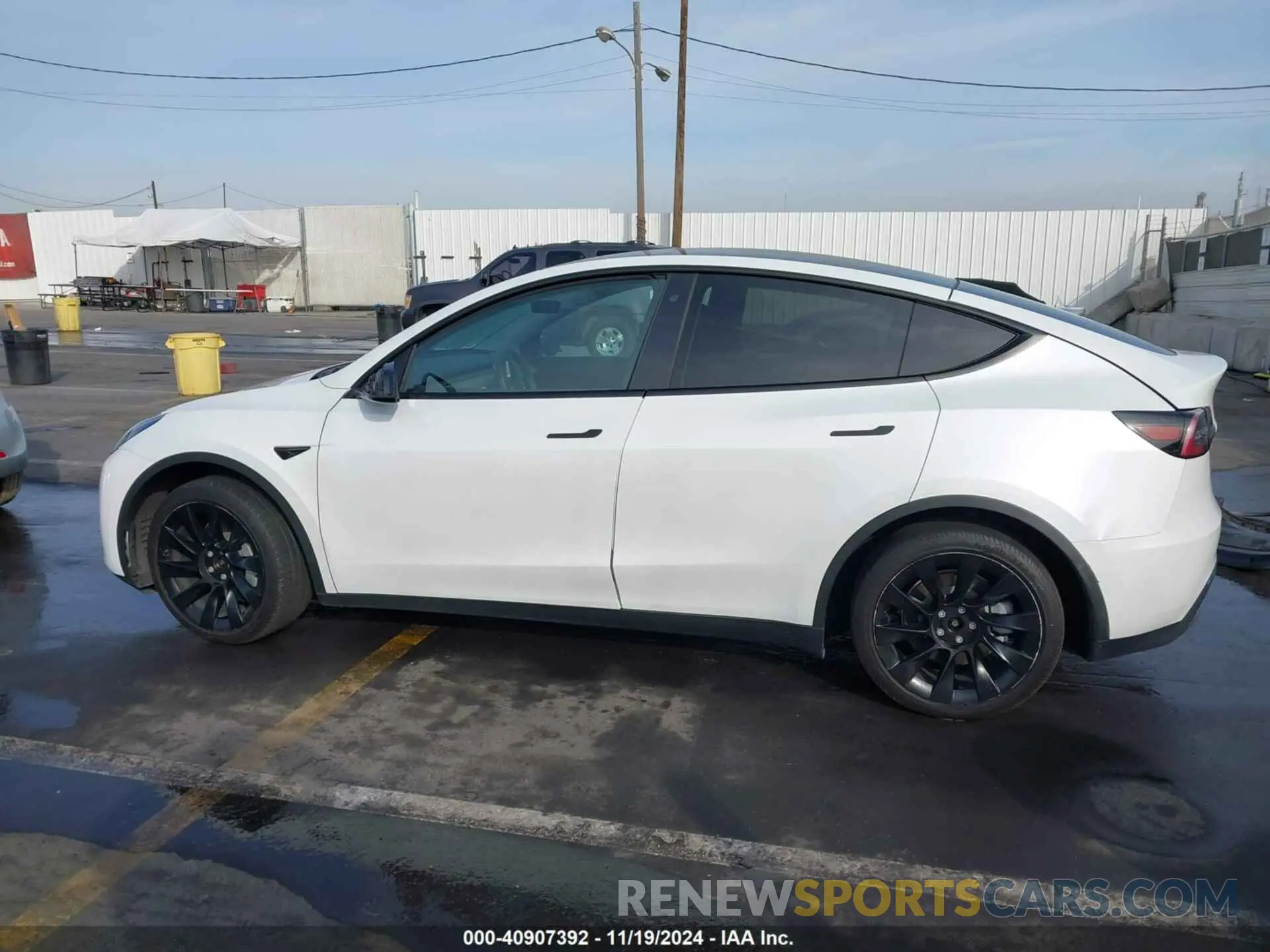 13 Photograph of a damaged car 5YJYGDEE3LF033283 TESLA MODEL Y 2020