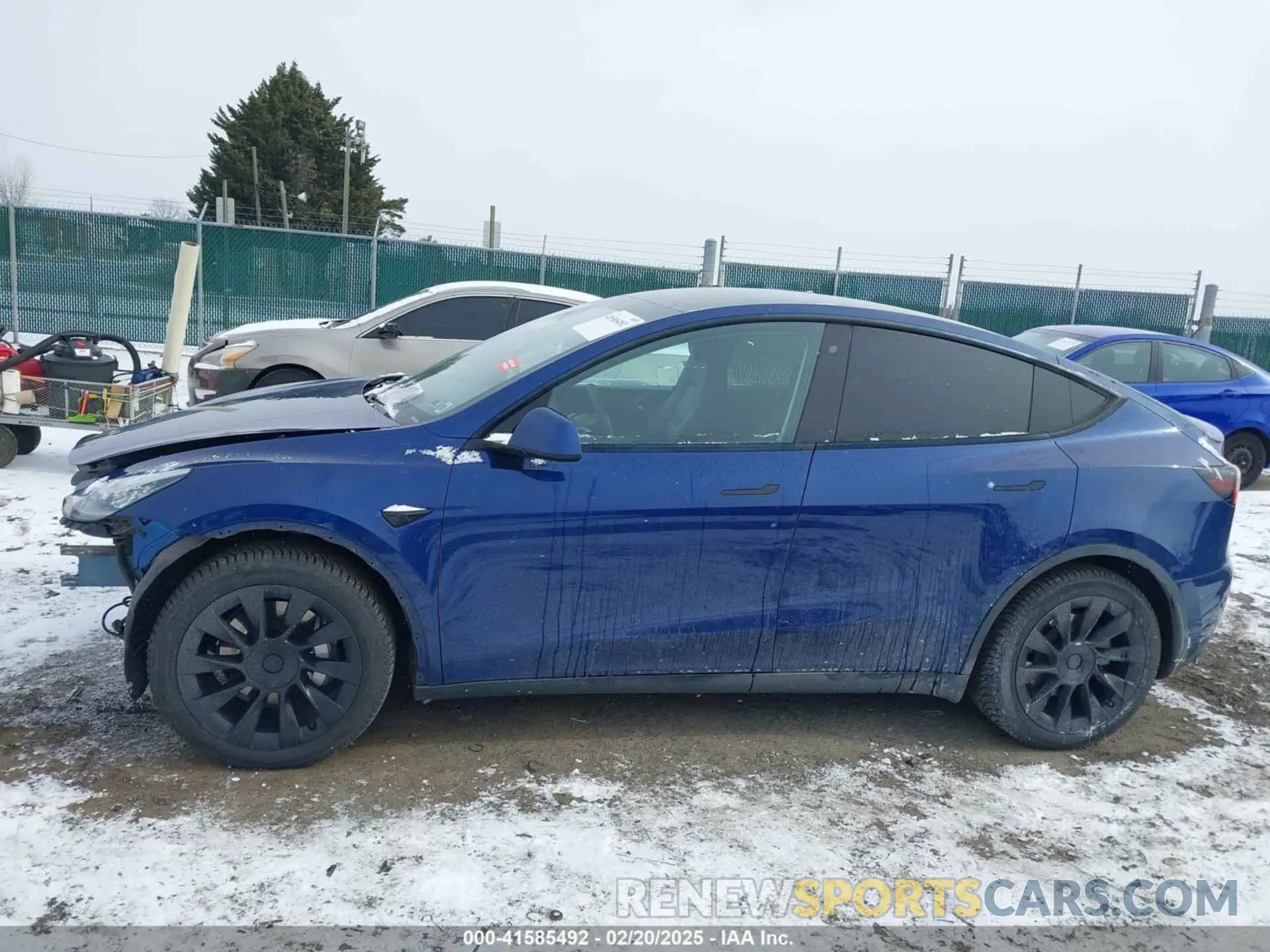 15 Photograph of a damaged car 5YJYGDEE3LF038578 TESLA MODEL Y 2020