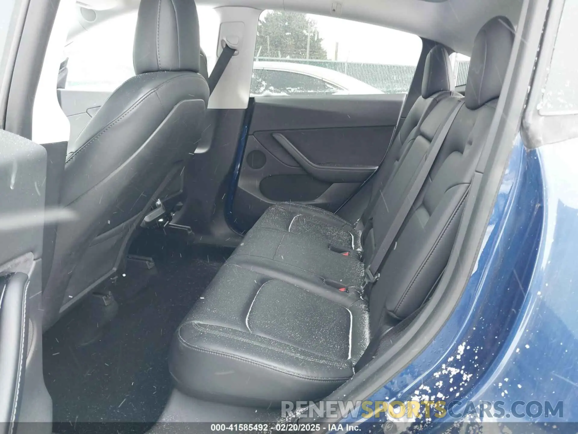 8 Photograph of a damaged car 5YJYGDEE3LF038578 TESLA MODEL Y 2020