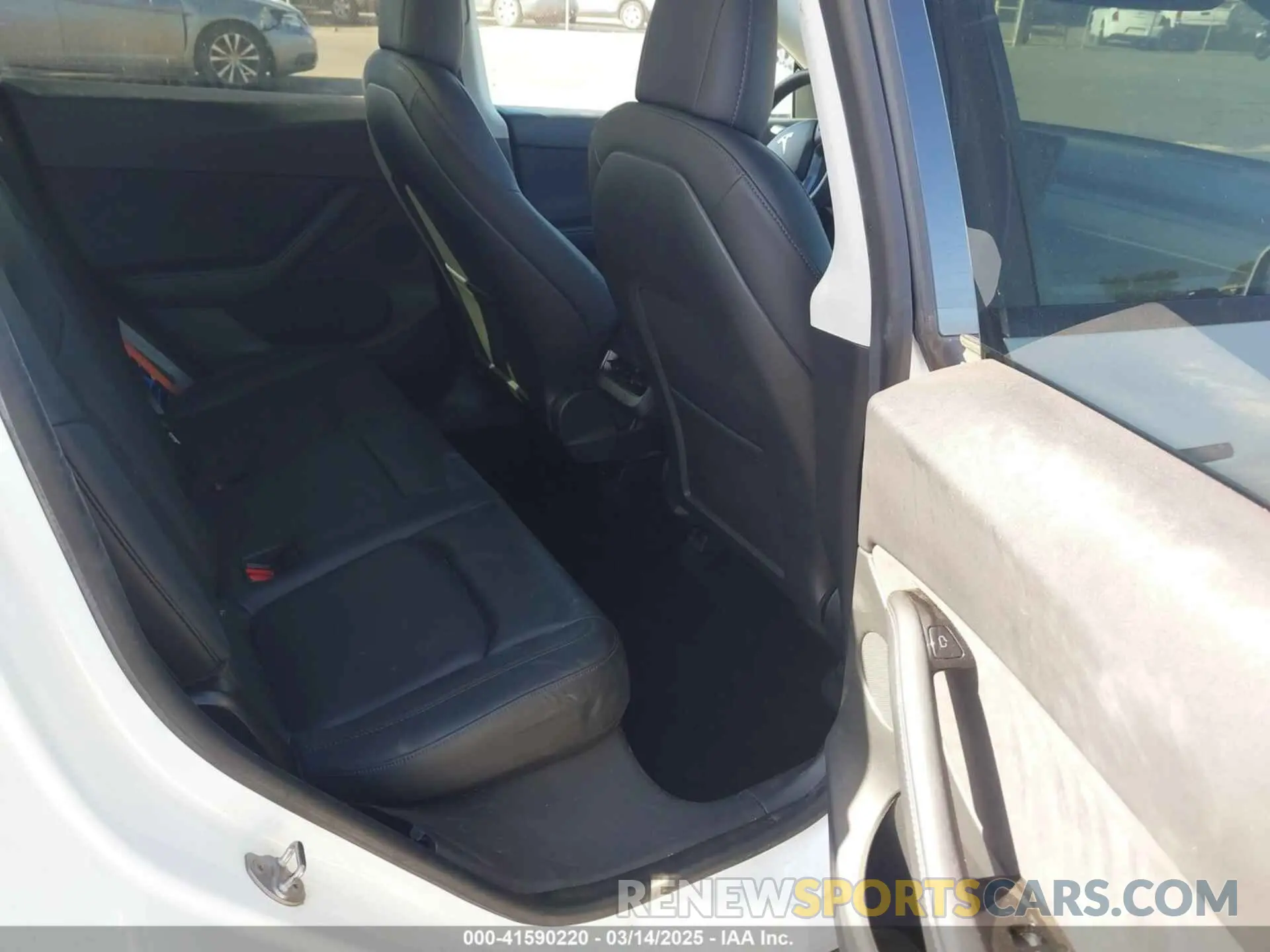 8 Photograph of a damaged car 5YJYGDEE3LF043800 TESLA MODEL Y 2020