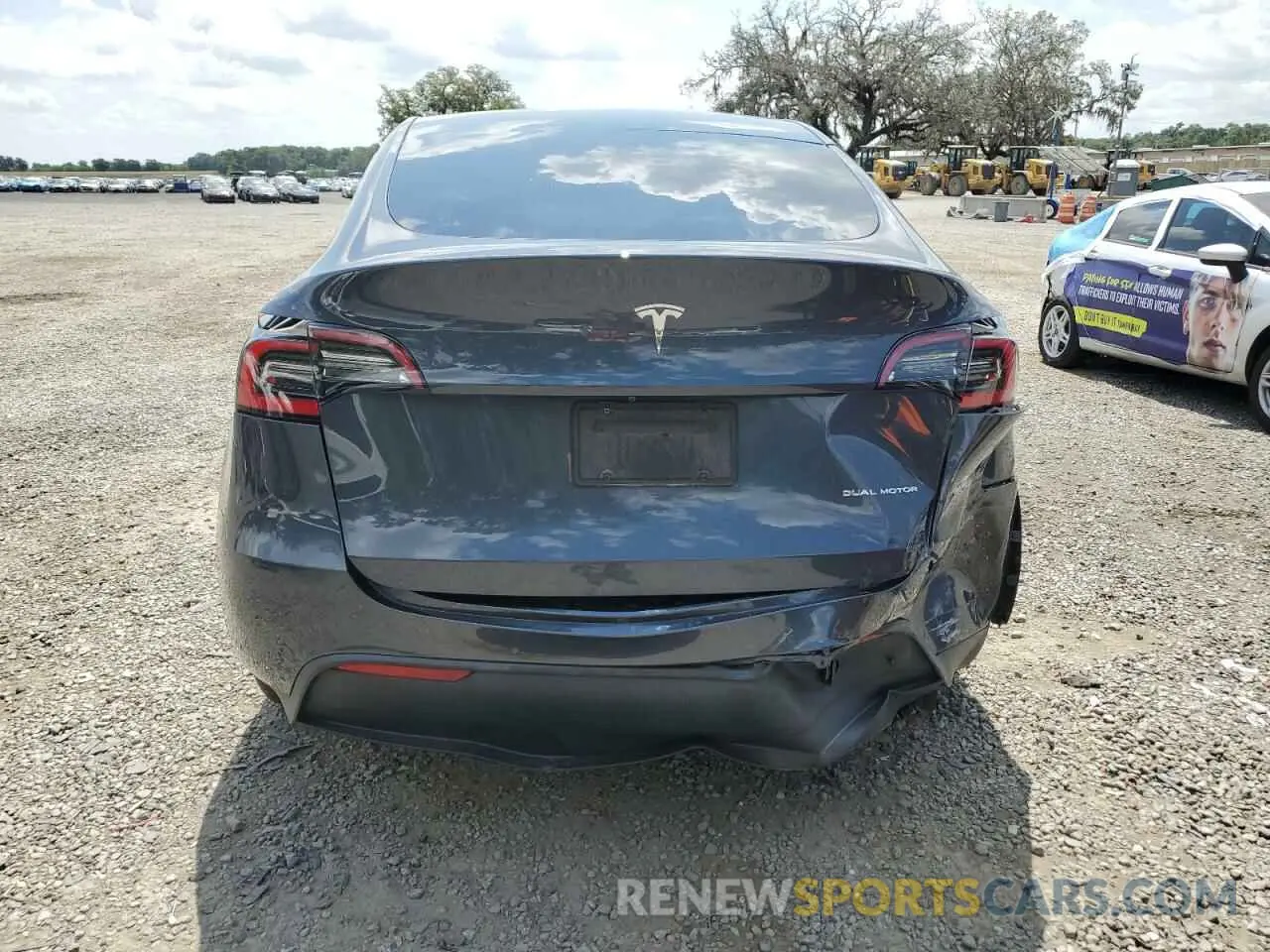 6 Photograph of a damaged car 5YJYGDEE3LF044056 TESLA MODEL Y 2020