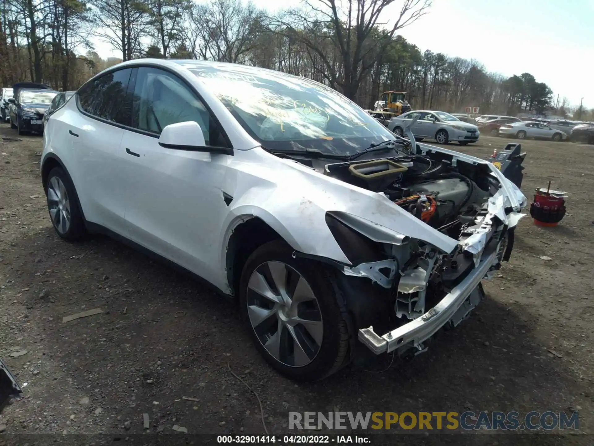 1 Photograph of a damaged car 5YJYGDEE3LF044820 TESLA MODEL Y 2020