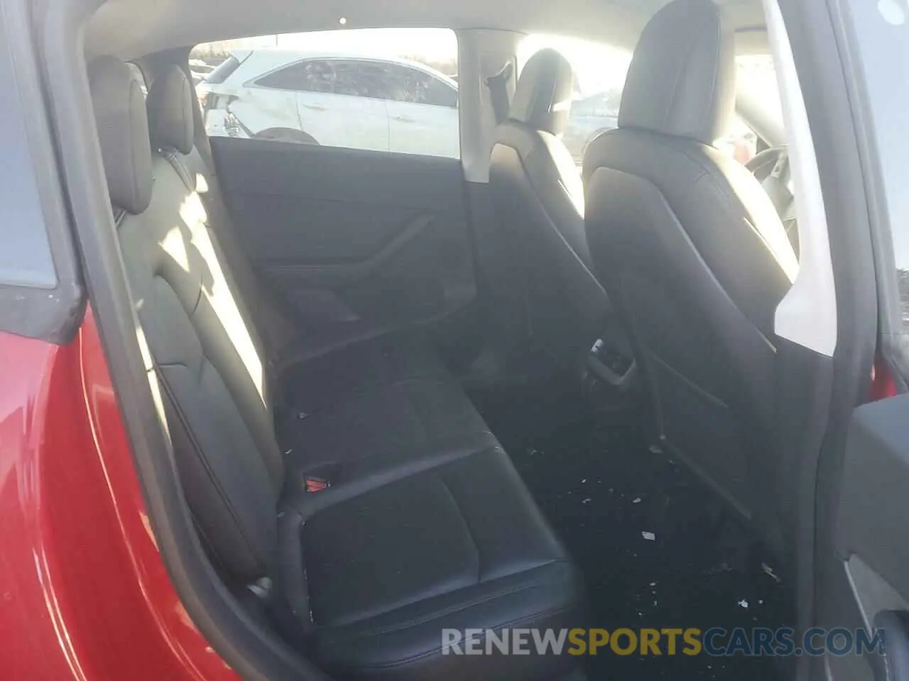 11 Photograph of a damaged car 5YJYGDEE3LF047460 TESLA MODEL Y 2020