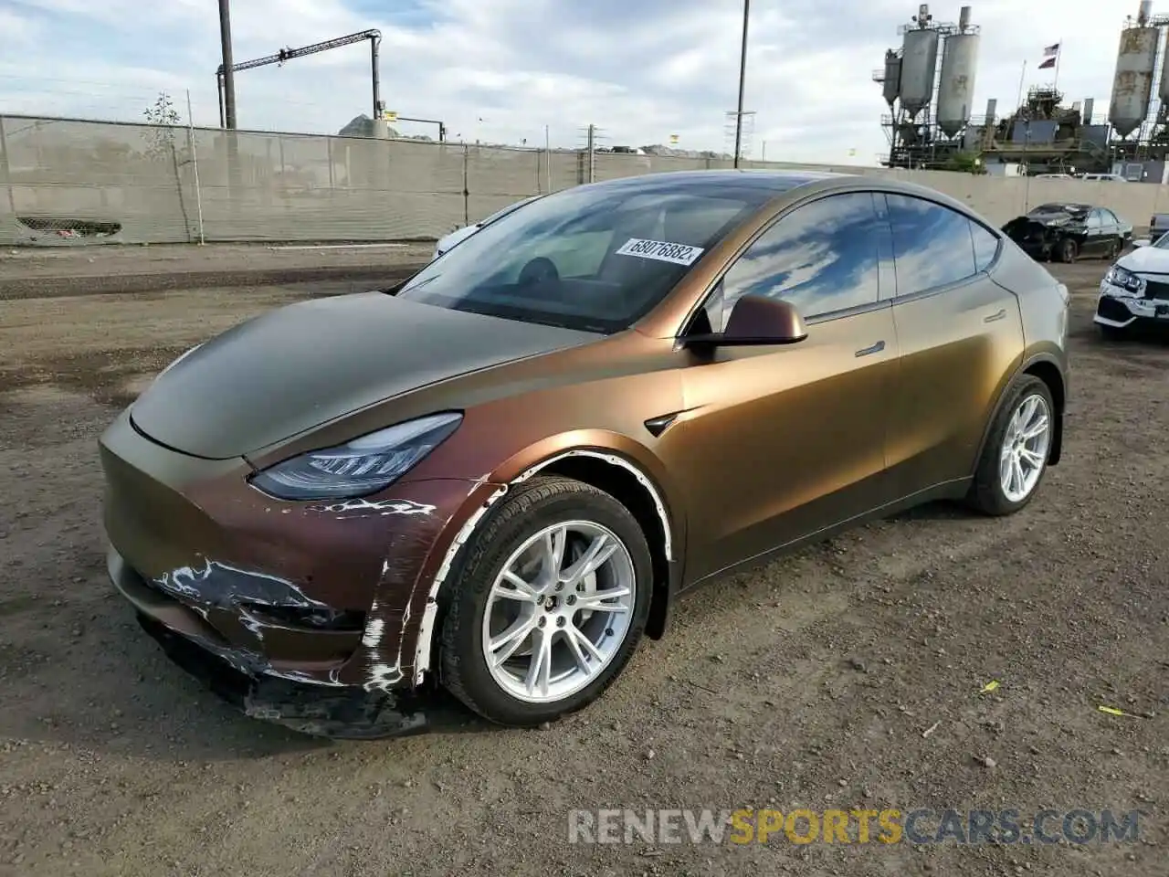 1 Photograph of a damaged car 5YJYGDEE3LF054490 TESLA MODEL Y 2020