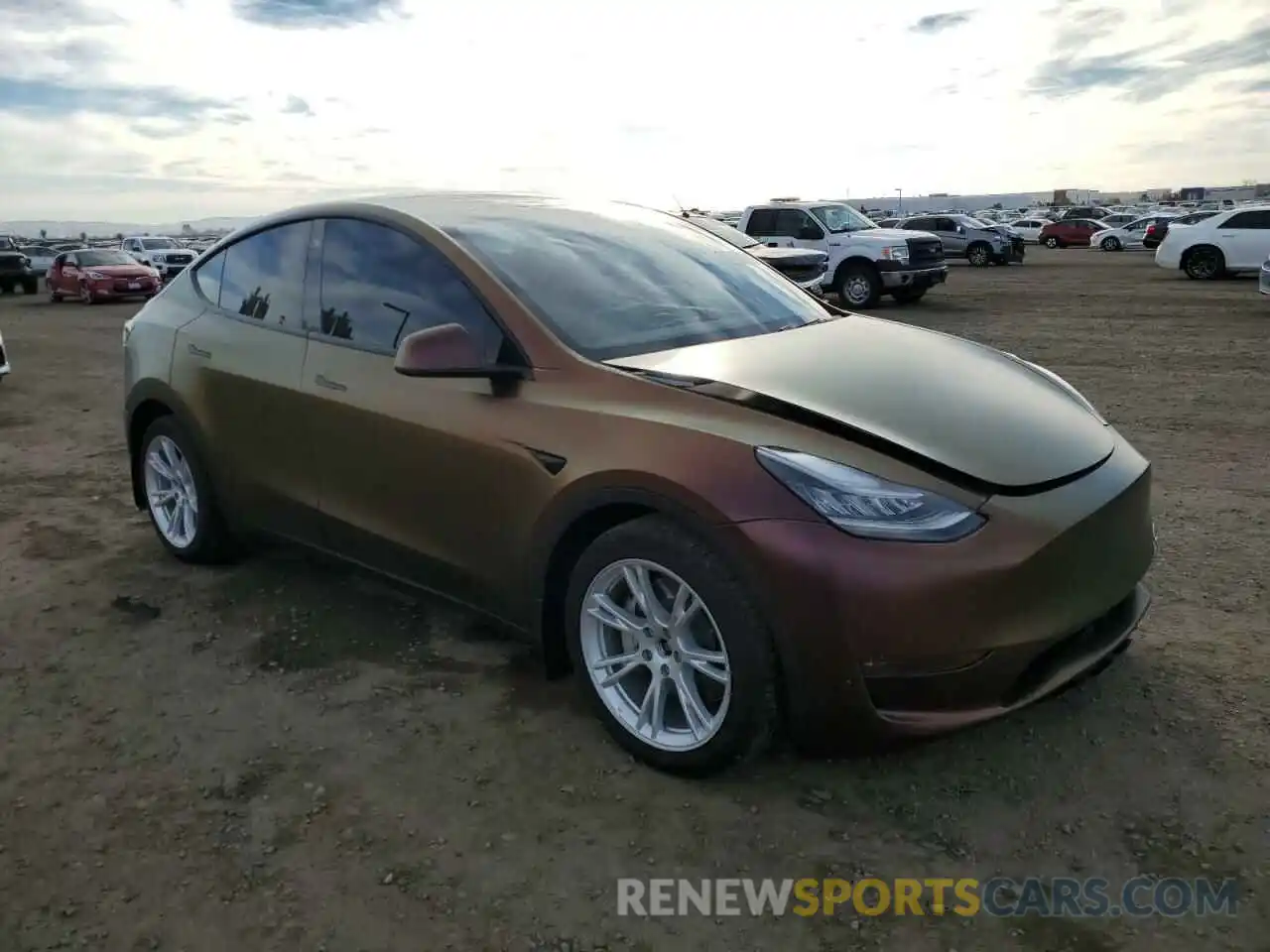 4 Photograph of a damaged car 5YJYGDEE3LF054490 TESLA MODEL Y 2020