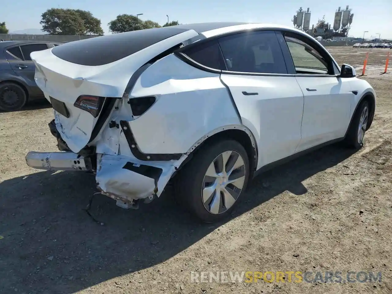 3 Photograph of a damaged car 5YJYGDEE3LF054604 TESLA MODEL Y 2020