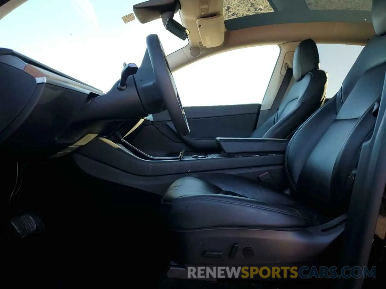 7 Photograph of a damaged car 5YJYGDEE3LF055137 TESLA MODEL Y 2020