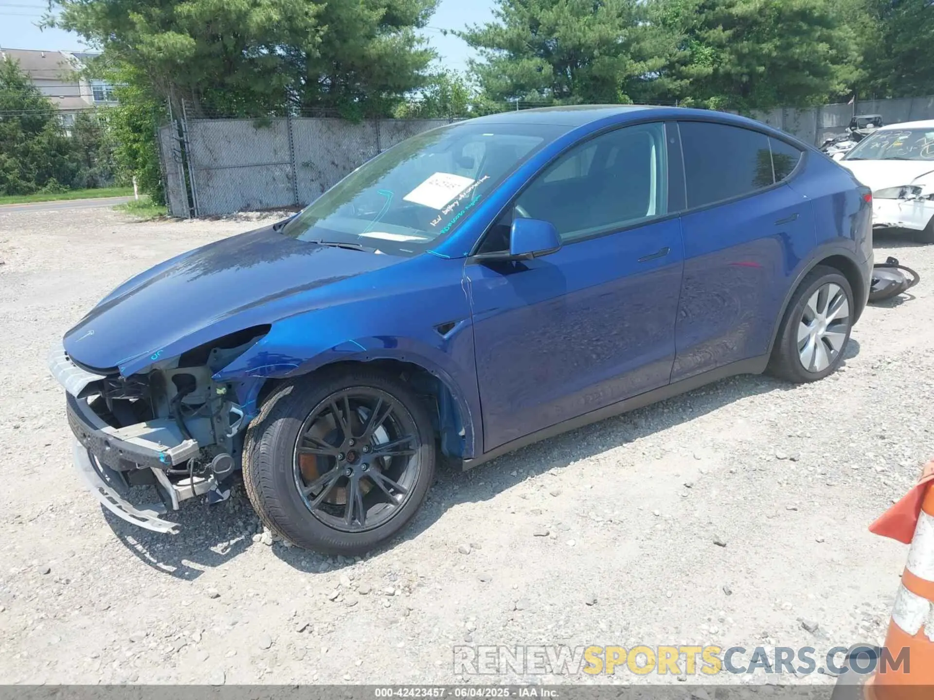 2 Photograph of a damaged car 5YJYGDEE4LF006867 TESLA MODEL Y 2020