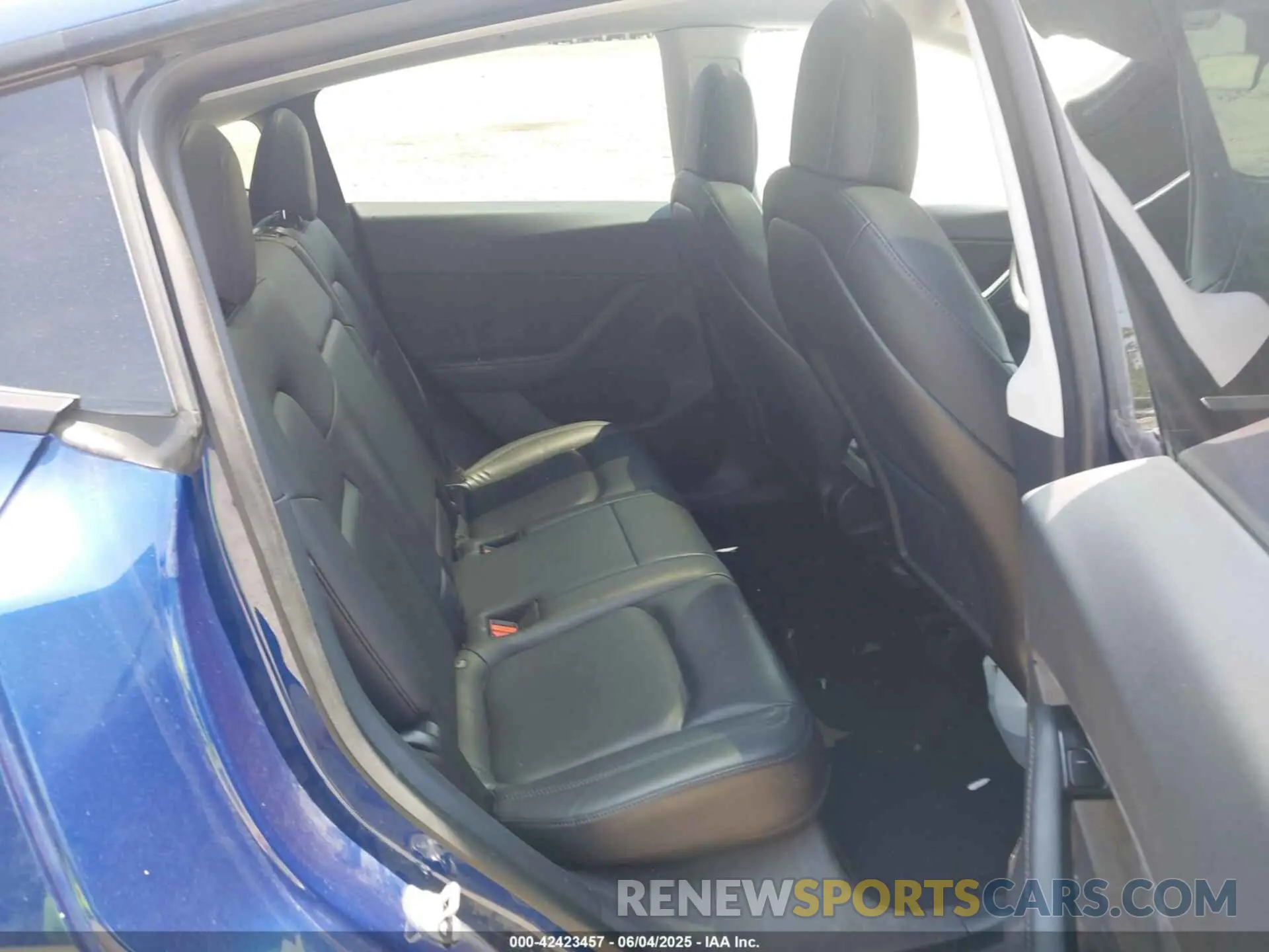 8 Photograph of a damaged car 5YJYGDEE4LF006867 TESLA MODEL Y 2020