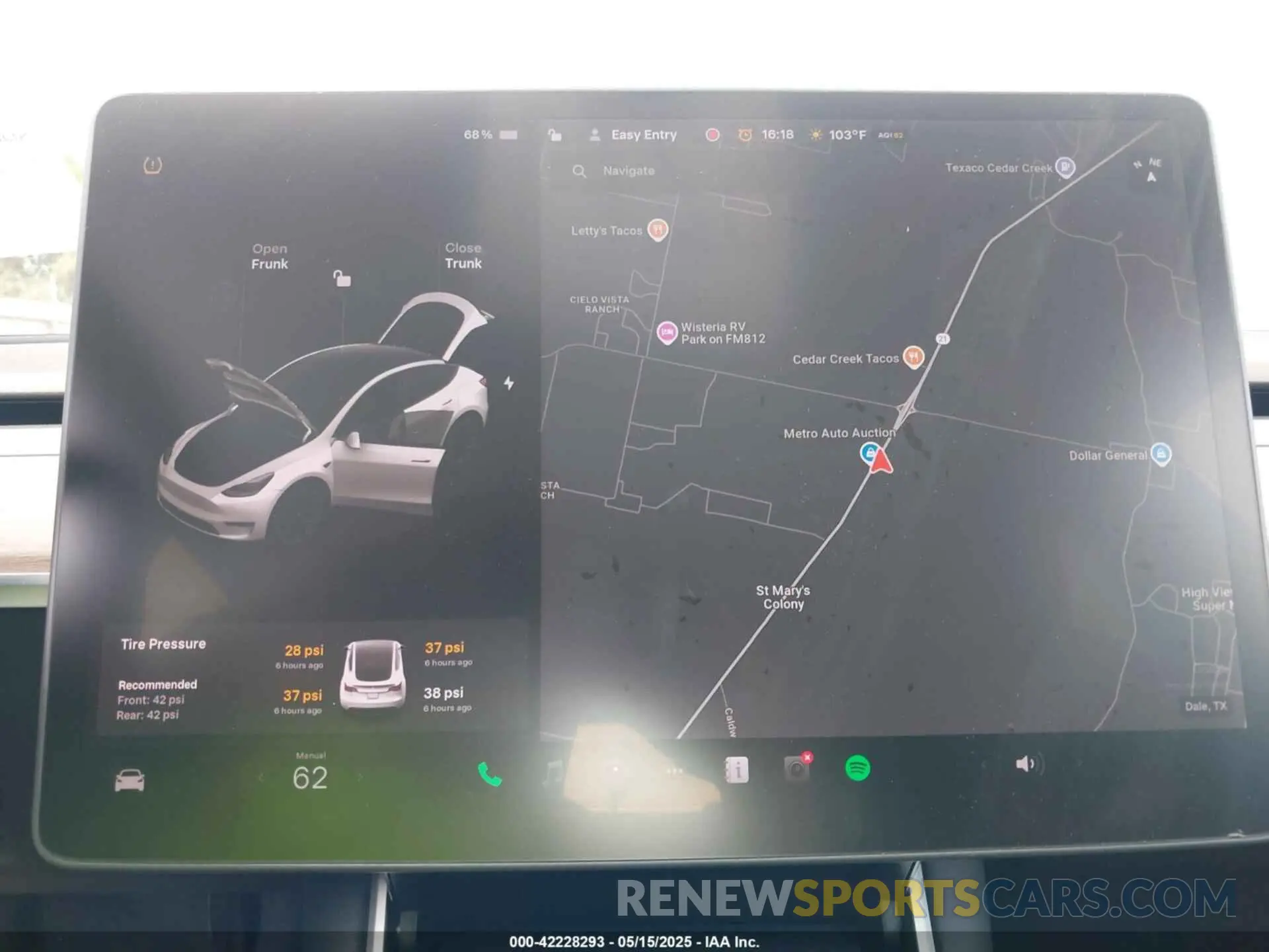19 Photograph of a damaged car 5YJYGDEE4LF011275 TESLA MODEL Y 2020