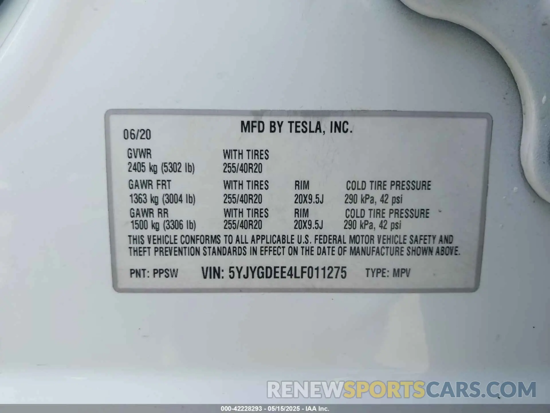 9 Photograph of a damaged car 5YJYGDEE4LF011275 TESLA MODEL Y 2020