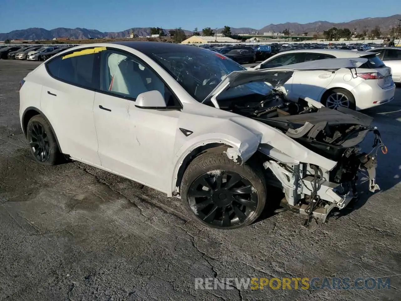 4 Photograph of a damaged car 5YJYGDEE4LF014564 TESLA MODEL Y 2020