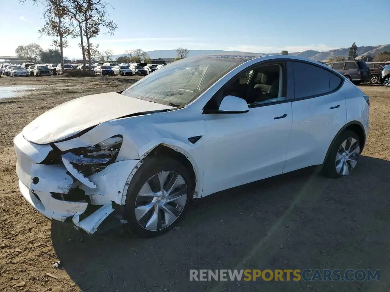 1 Photograph of a damaged car 5YJYGDEE4LF015455 TESLA MODEL Y 2020