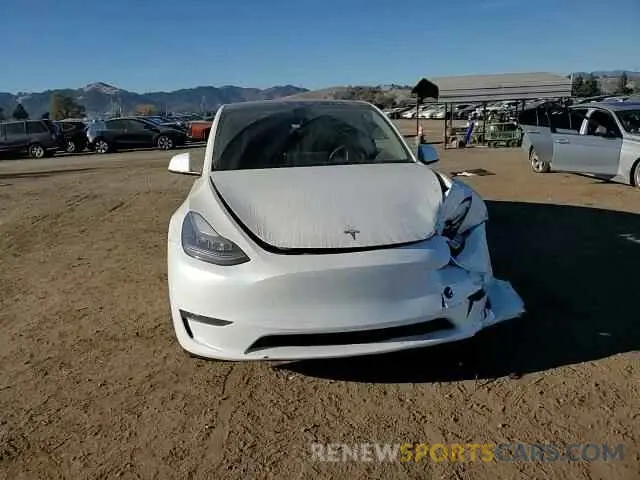 11 Photograph of a damaged car 5YJYGDEE4LF015455 TESLA MODEL Y 2020