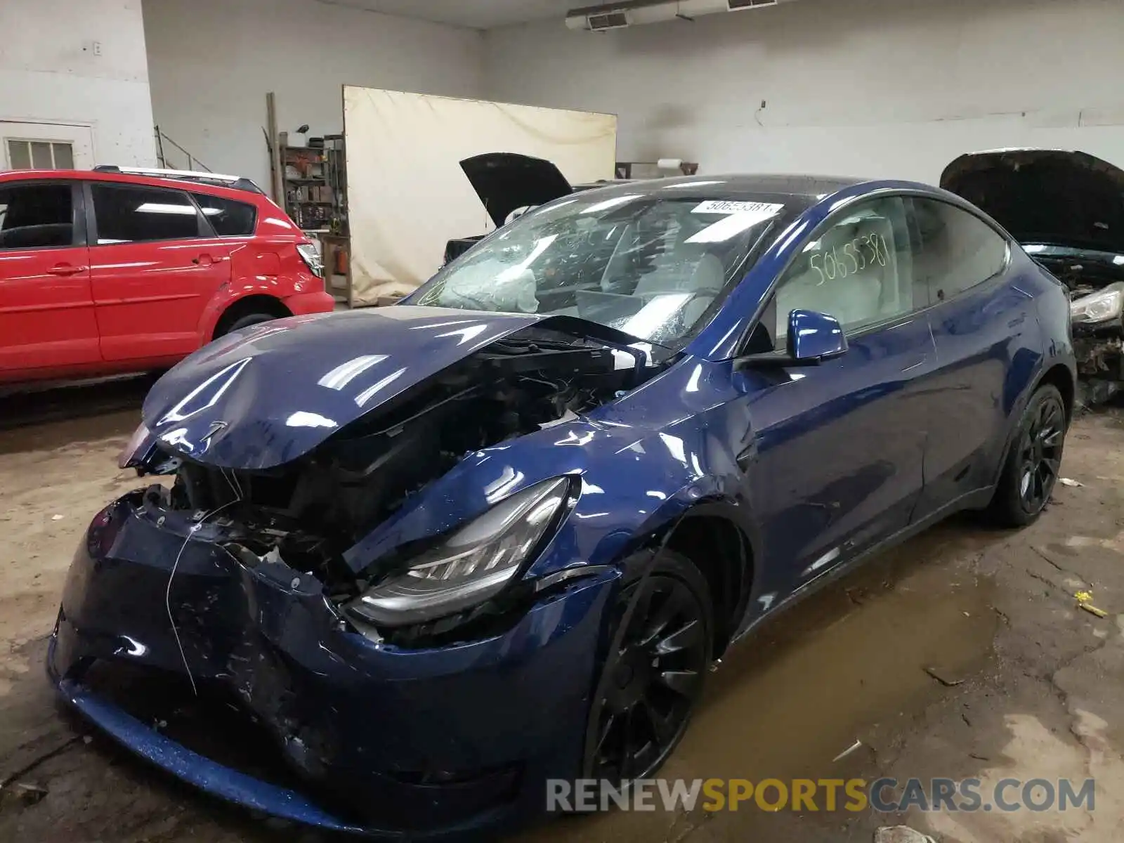 2 Photograph of a damaged car 5YJYGDEE4LF020090 TESLA MODEL Y 2020