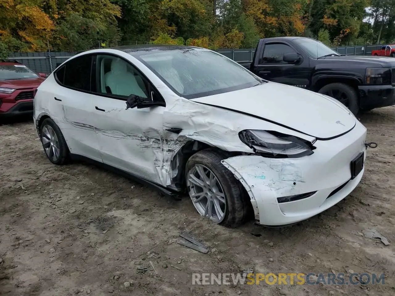 4 Photograph of a damaged car 5YJYGDEE4LF027654 TESLA MODEL Y 2020