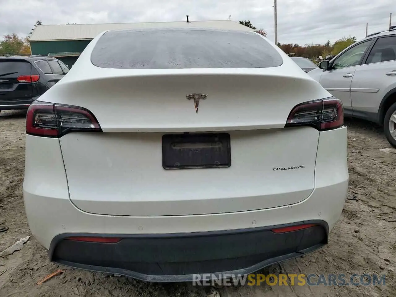 6 Photograph of a damaged car 5YJYGDEE4LF027654 TESLA MODEL Y 2020