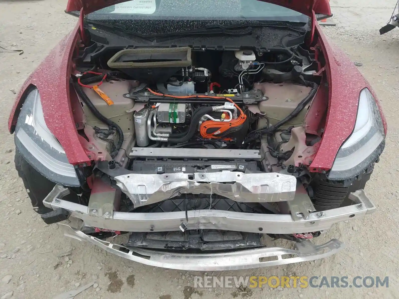 10 Photograph of a damaged car 5YJYGDEE4LF031672 TESLA MODEL Y 2020