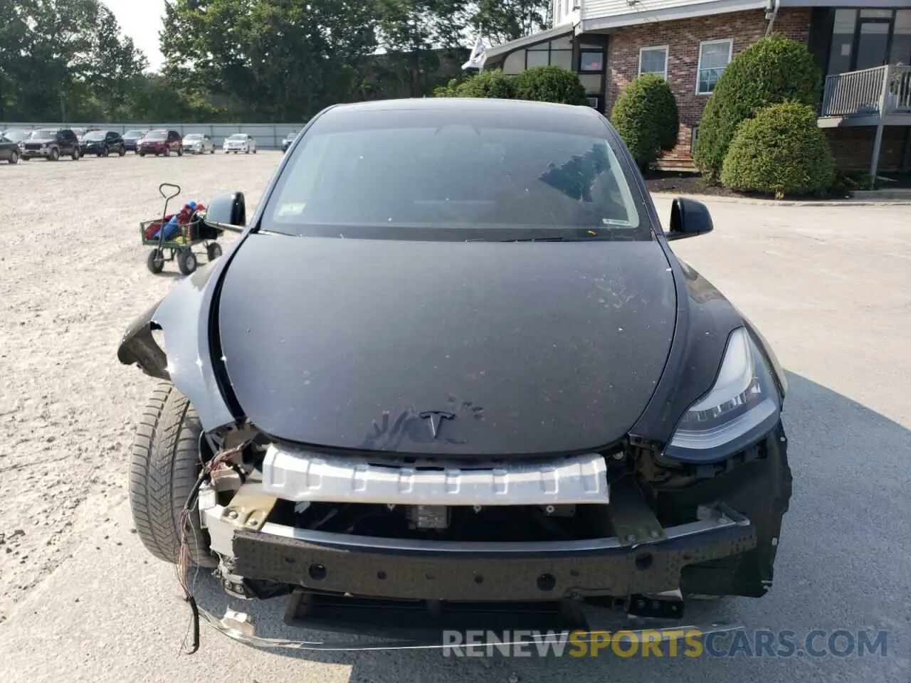 5 Photograph of a damaged car 5YJYGDEE4LF048343 TESLA MODEL Y 2020