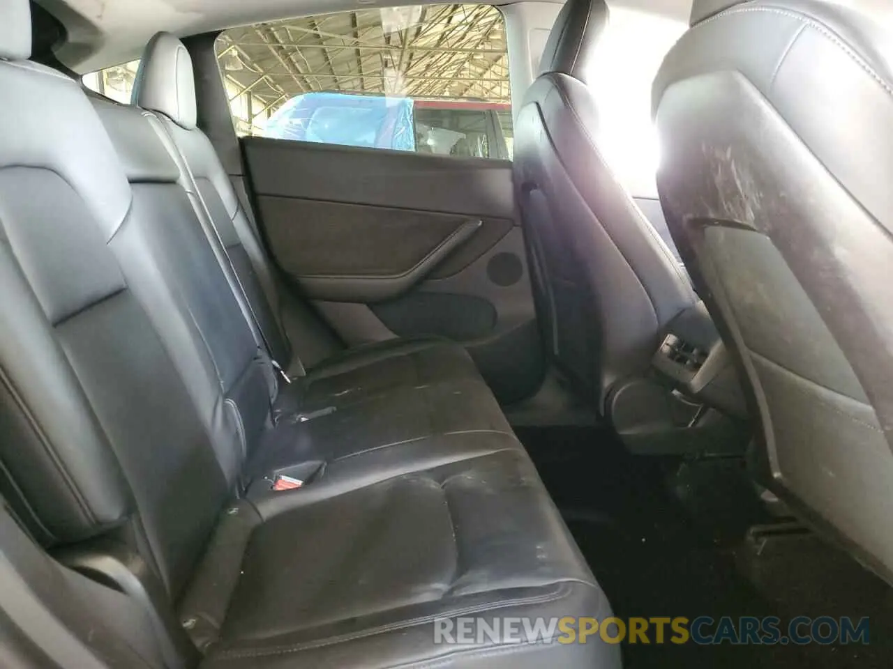 10 Photograph of a damaged car 5YJYGDEE5LF009342 TESLA MODEL Y 2020