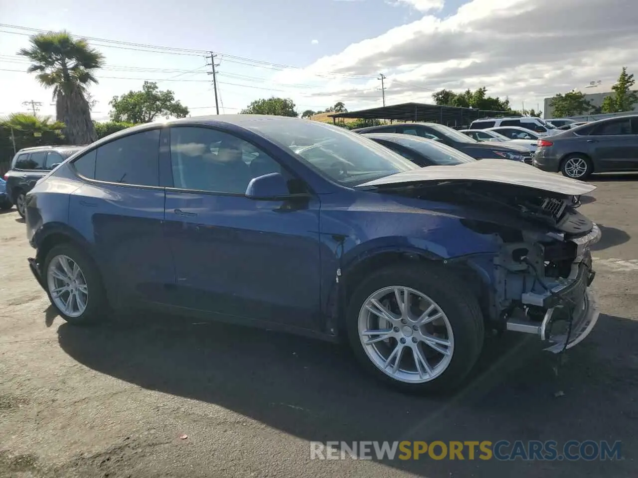4 Photograph of a damaged car 5YJYGDEE5LF010247 TESLA MODEL Y 2020
