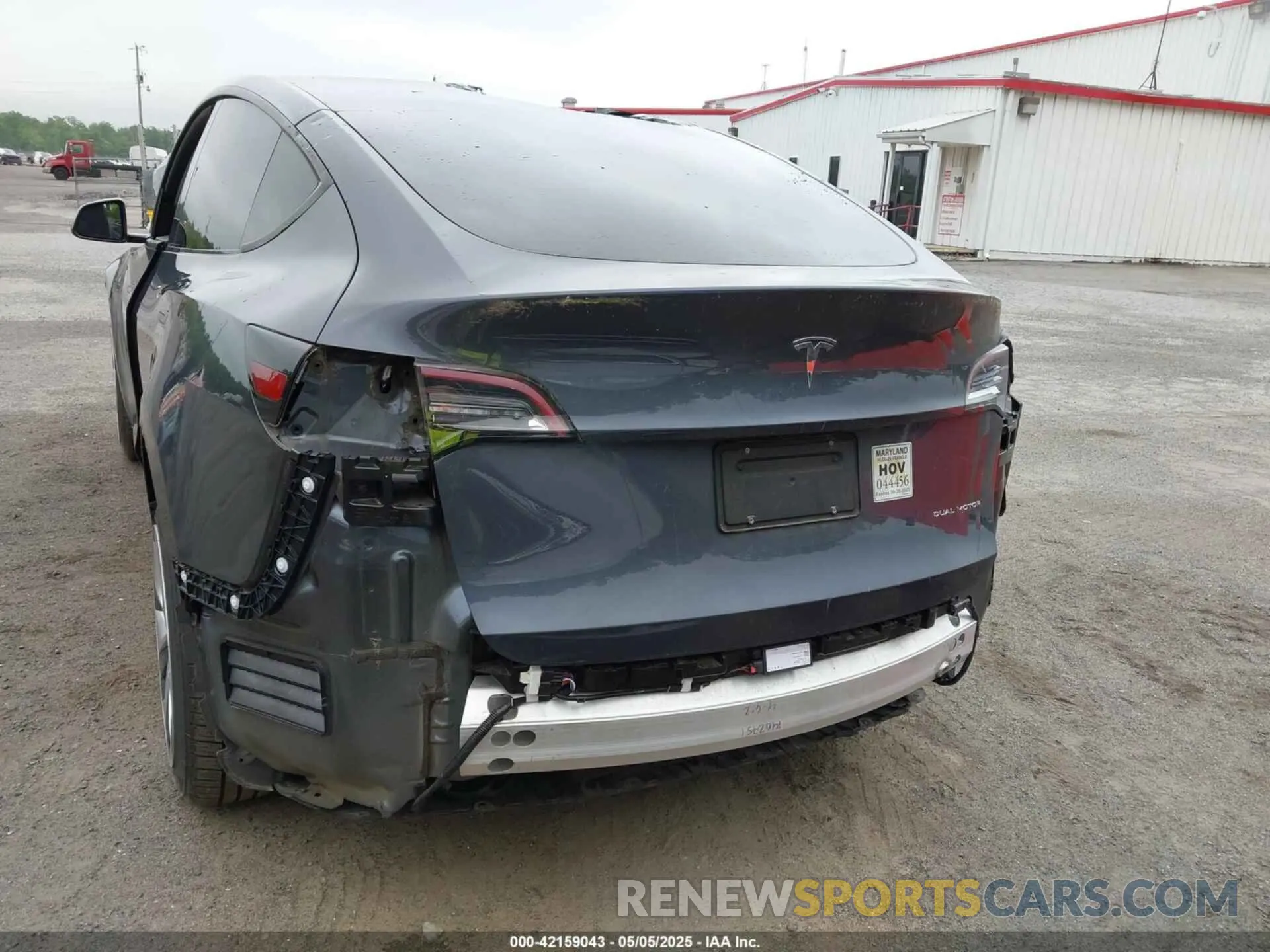 17 Photograph of a damaged car 5YJYGDEE5LF013245 TESLA MODEL Y 2020