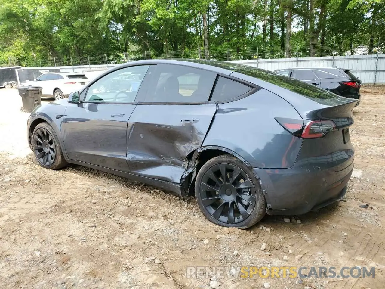 2 Photograph of a damaged car 5YJYGDEE5LF025718 TESLA MODEL Y 2020