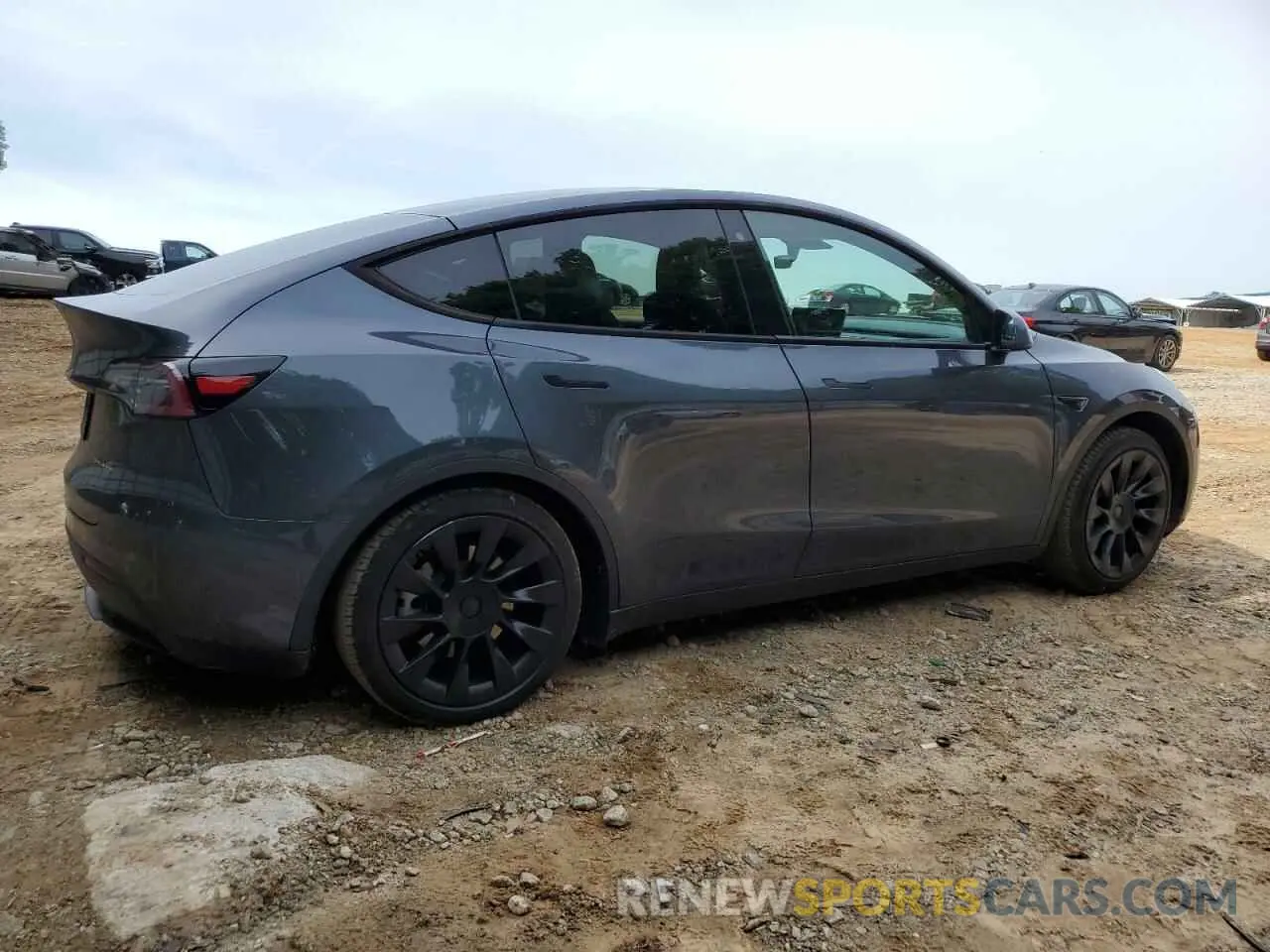 3 Photograph of a damaged car 5YJYGDEE5LF025718 TESLA MODEL Y 2020