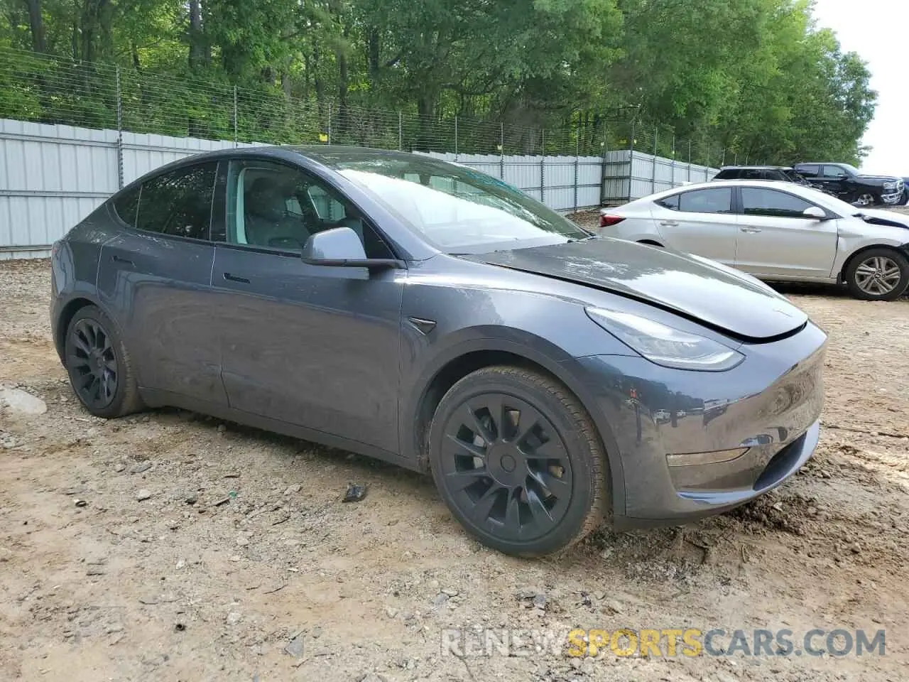 4 Photograph of a damaged car 5YJYGDEE5LF025718 TESLA MODEL Y 2020