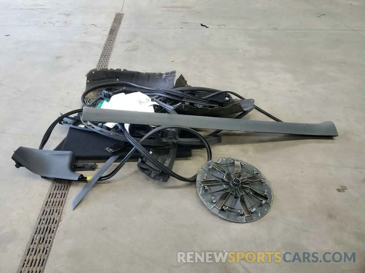 12 Photograph of a damaged car 5YJYGDEE5LF032541 TESLA MODEL Y 2020