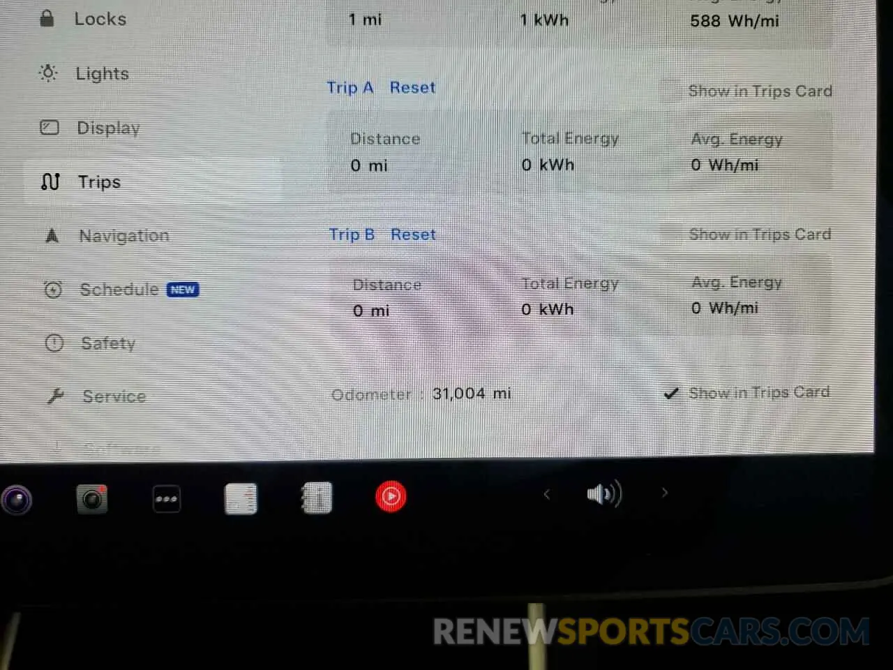 9 Photograph of a damaged car 5YJYGDEE5LF032541 TESLA MODEL Y 2020