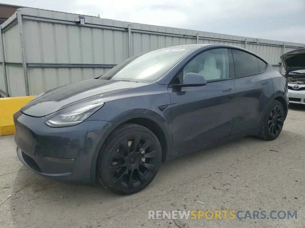 1 Photograph of a damaged car 5YJYGDEE5LF034791 TESLA MODEL Y 2020