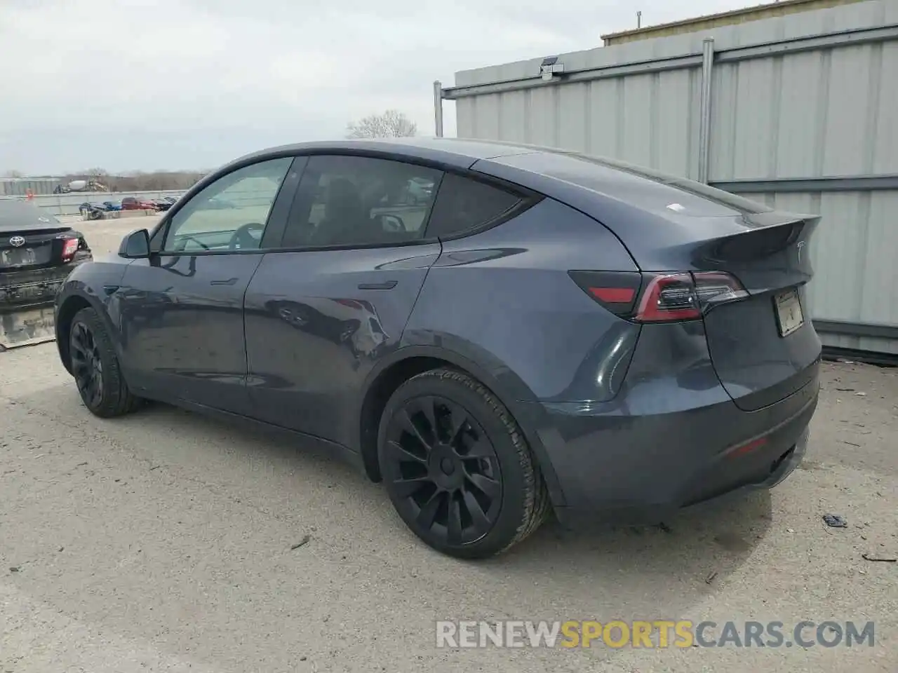 2 Photograph of a damaged car 5YJYGDEE5LF034791 TESLA MODEL Y 2020