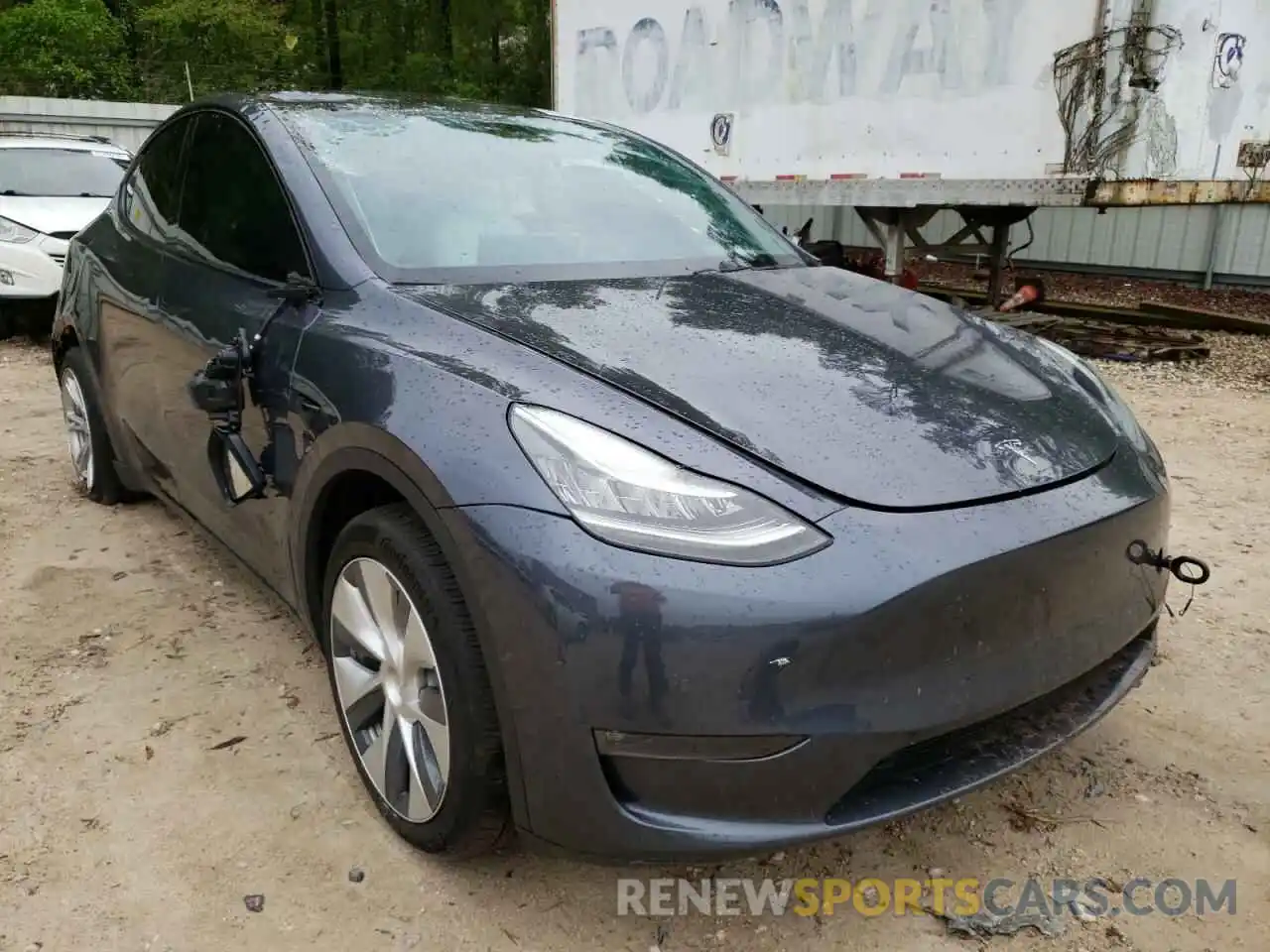 1 Photograph of a damaged car 5YJYGDEE5LF036668 TESLA MODEL Y 2020