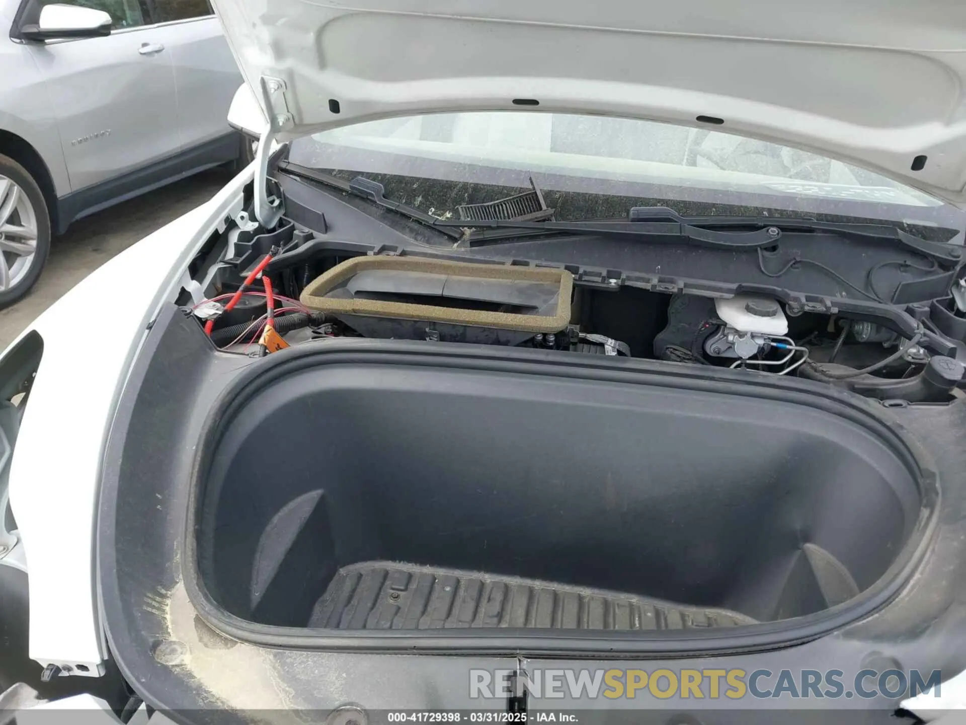 10 Photograph of a damaged car 5YJYGDEE5LF037156 TESLA MODEL Y 2020