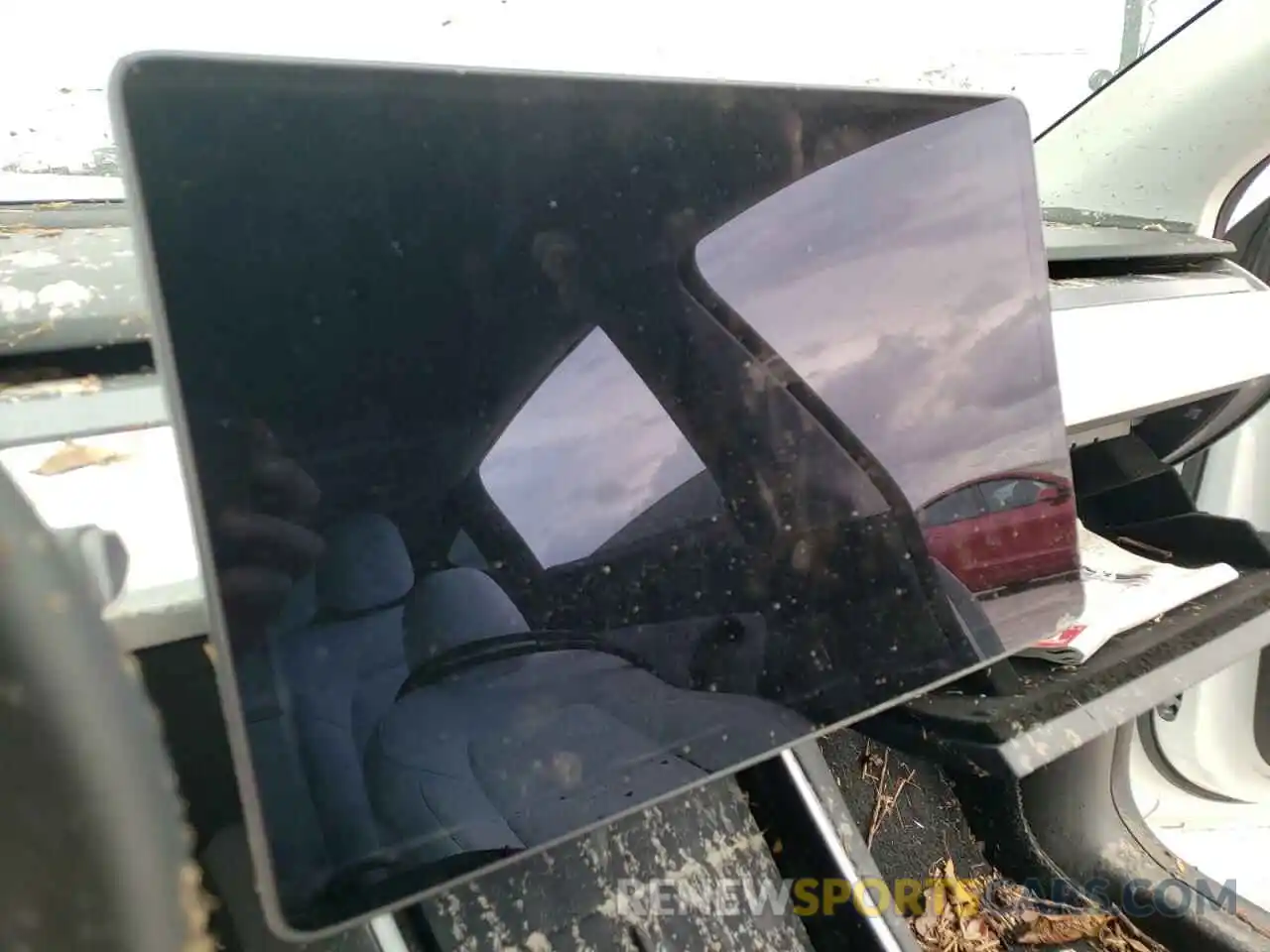 8 Photograph of a damaged car 5YJYGDEE5LF039215 TESLA MODEL Y 2020